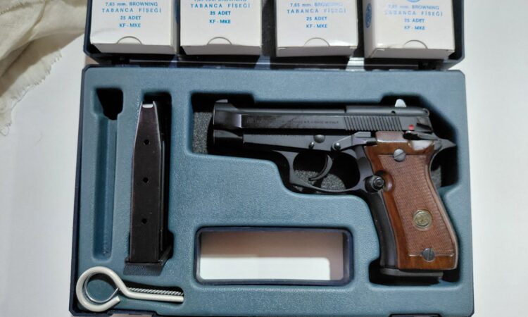 Satılık TABANCA – Beretta 81 – 7.65mm (.32 ACP) – Bulundurma Ruhsatlı – İstanbul – İlan 26112 – Görsel 26113