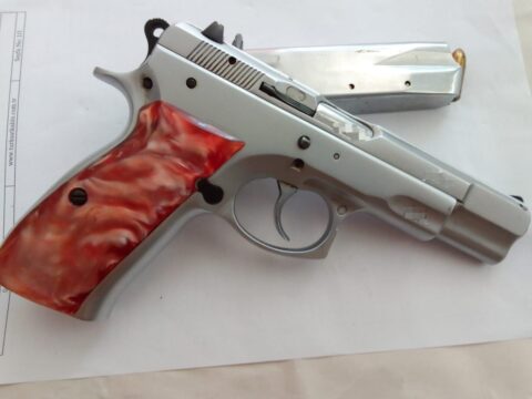 Satılık TABANCA – CZ 75 – 9mm (9x19mm) – Taşıma Ruhsatlı – Mersin – İlan 25431 – Görsel 25433