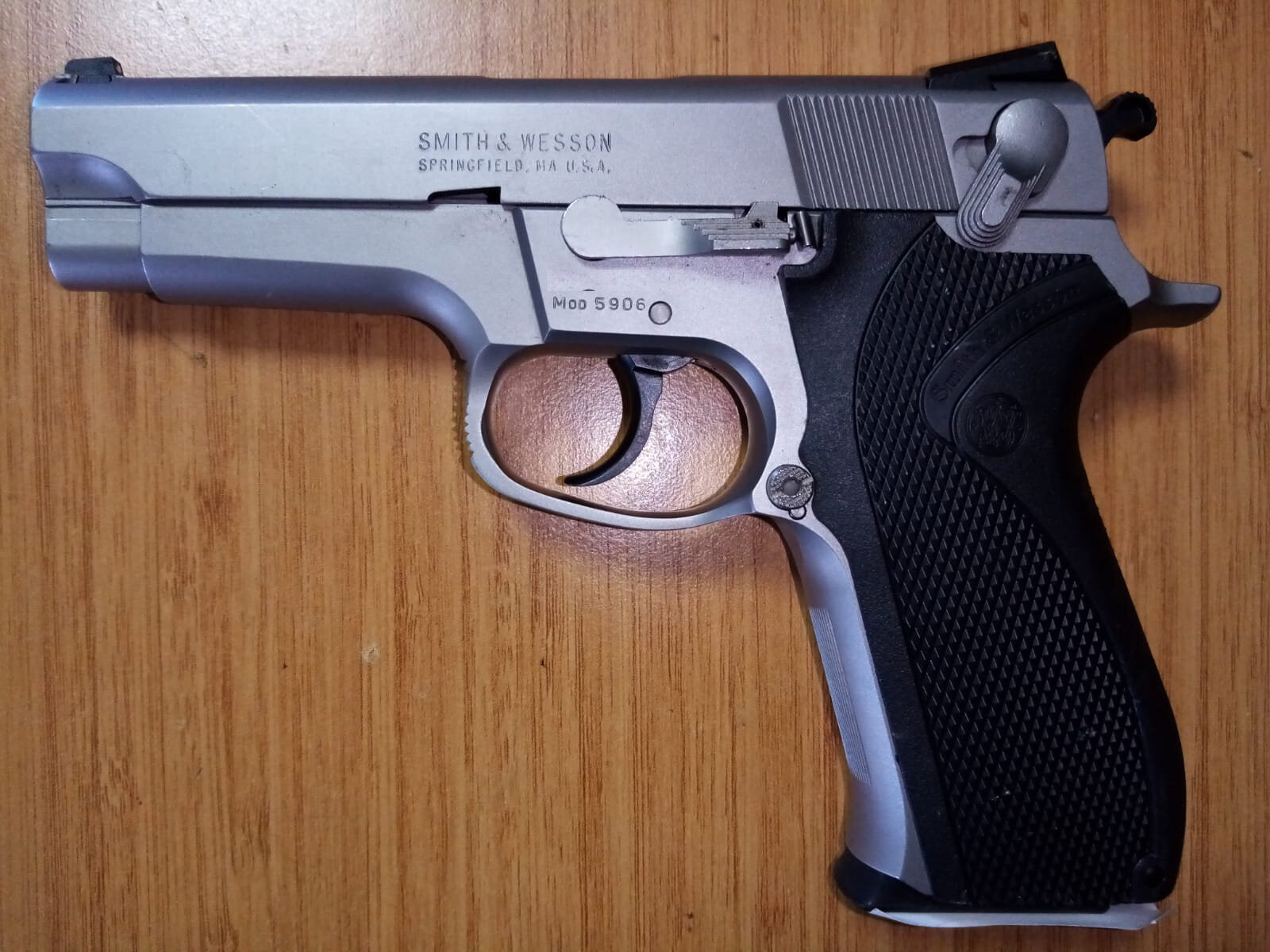 Satılık TABANCA – Smith & Wesson 5906 – 9mm (9x19mm) – Taşıma Ruhsatlı – Konya – İlan 23318 – Görsel 23321