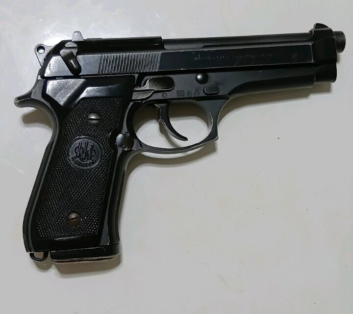 Satılık TABANCA – Beretta 92 – 9mm (9x19mm) – Taşıma Ruhsatlı – Samsun – İlan 25468 – Görsel 25472