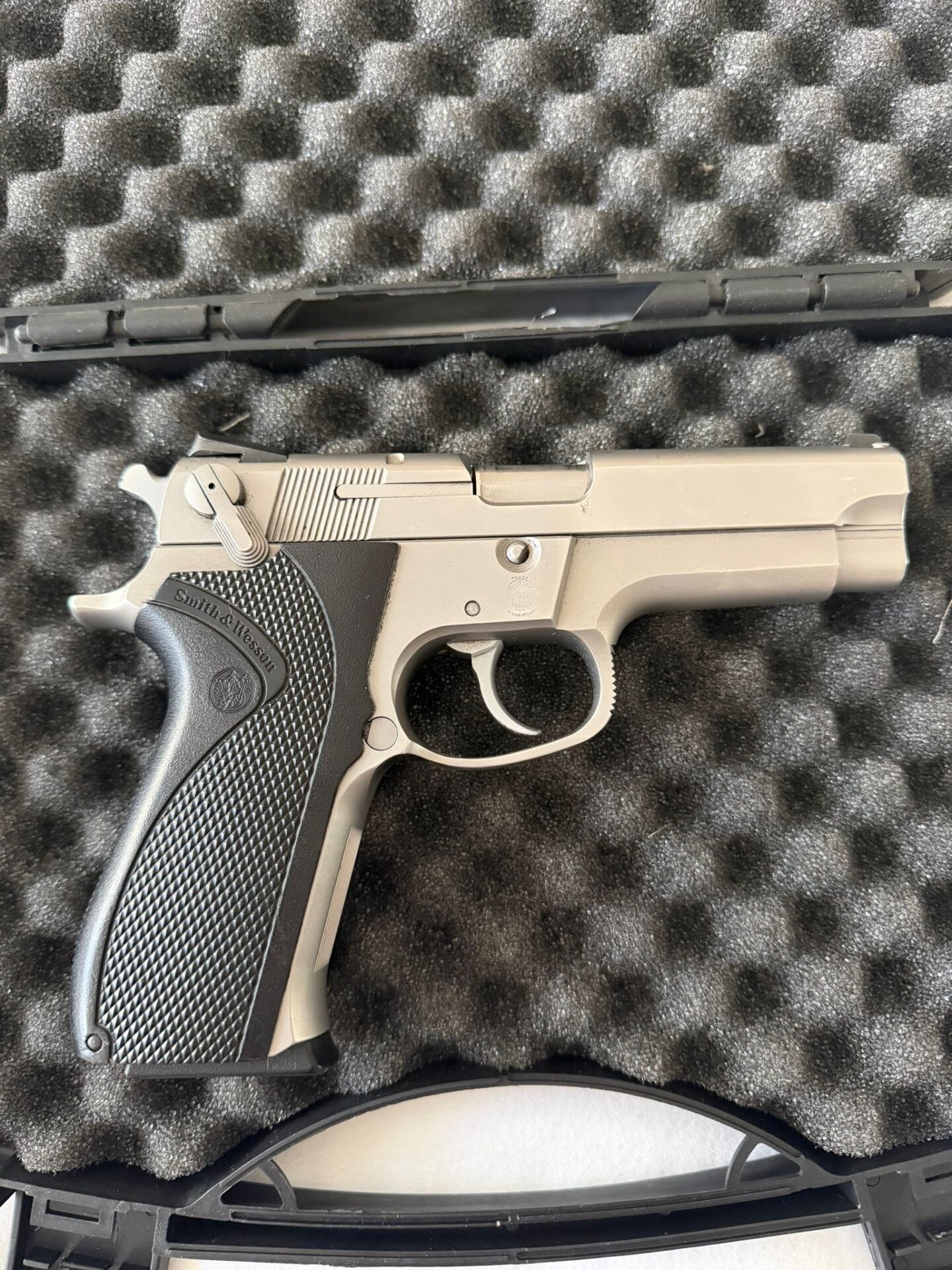 Satılık TABANCA – Smith & Wesson 5906 – 9mm (9x19mm) – Taşıma Ruhsatlı – Tokat – İlan 24887 – Görsel 24889