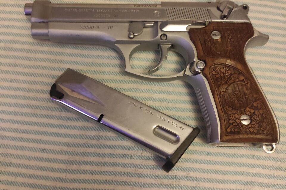 Satılık TABANCA – Beretta 92 – 9mm (9x19mm) – Taşıma Ruhsatlı – Eskişehir – İlan 24827 – Görsel 24834