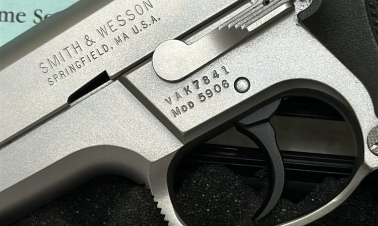 Satılık TABANCA – Smith & Wesson 5906 – 9mm (9x19mm) – Bulundurma Ruhsatlı – Ankara – İlan 24618 – Görsel 24624