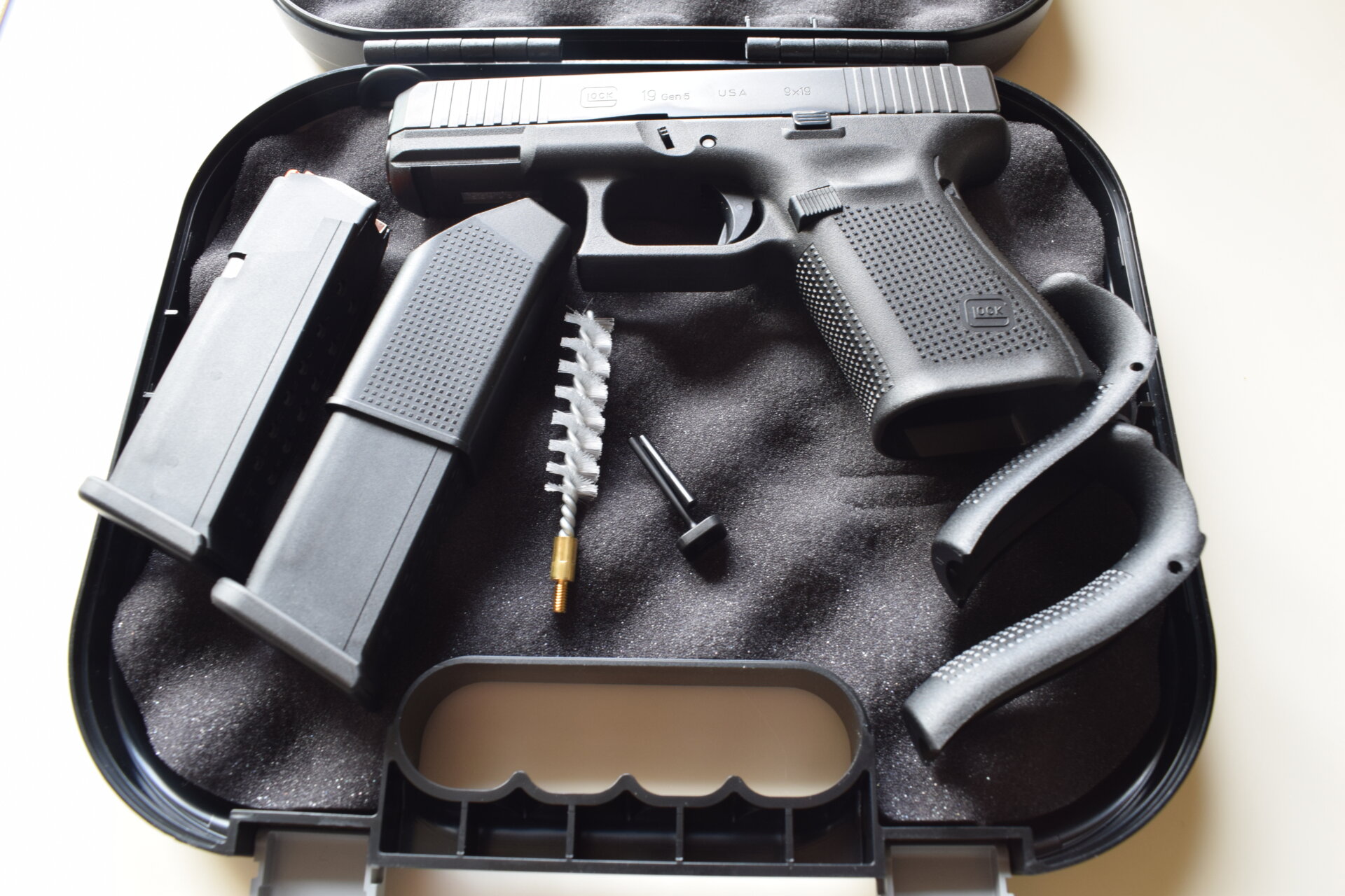 Satılık TABANCA – Glock 19 – 9mm (9x19mm) – Bulundurma Ruhsatlı – Ankara – İlan 26245 – Görsel 26247