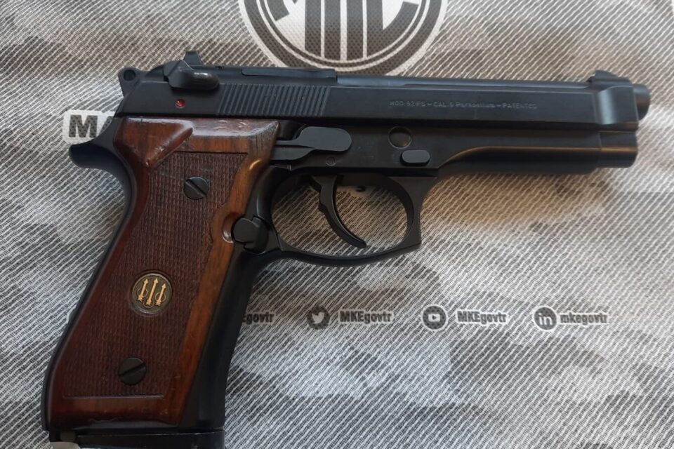Satılık TABANCA – Beretta 92 – 9mm (9x19mm) – Taşıma Ruhsatlı – Ankara – İlan 23735 – Görsel 23736