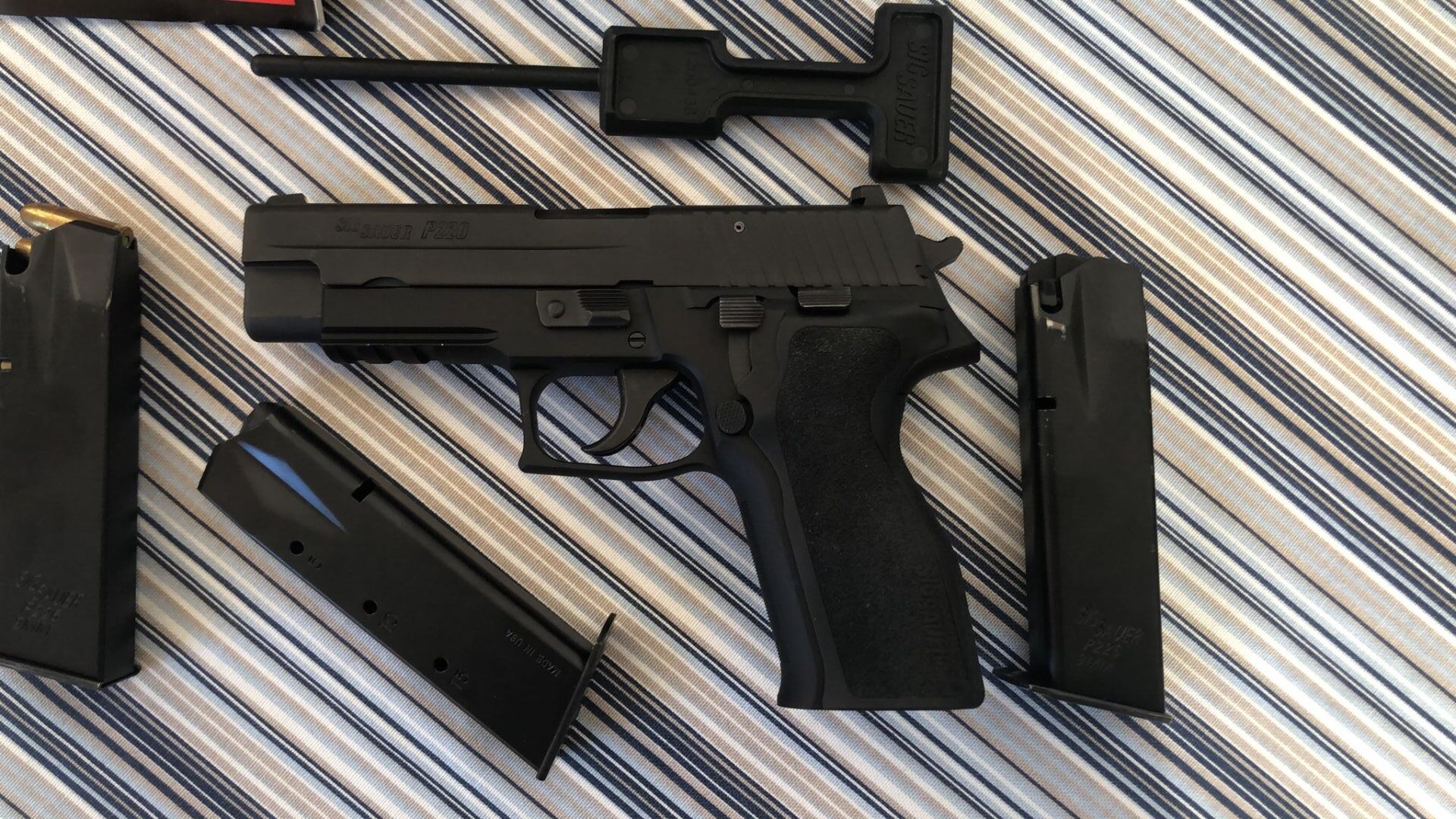 Satılık TABANCA – Sig Sauer P226 – 9mm (9x19mm) – Taşıma Ruhsatlı – Uşak – İlan 25191 – Görsel 25193