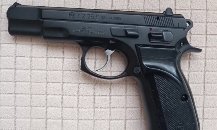 Satılık TABANCA – CZ 75 – 9mm (9x19mm) – Taşıma Ruhsatlı – Samsun – İlan 23528 – Görsel 23531