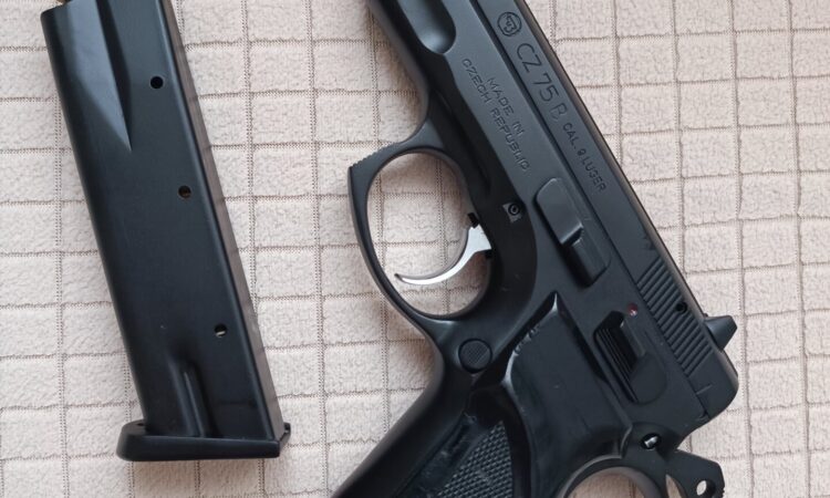 Satılık TABANCA – CZ 75 – 9mm (9x19mm) – Taşıma Ruhsatlı – Samsun – İlan 23528 – Görsel 23532