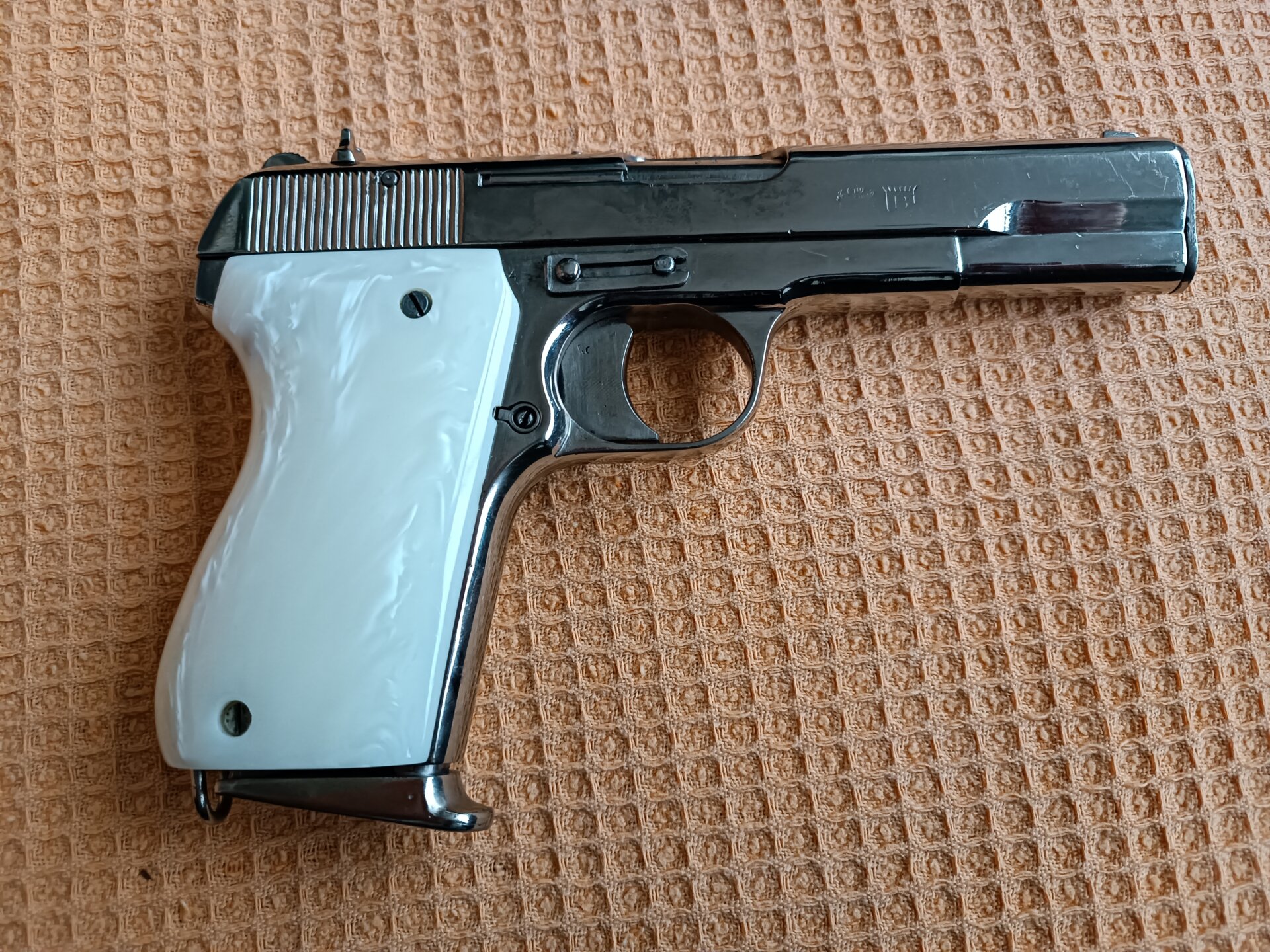 Satılık TABANCA – FEG Firebird Tokagypt – 9mm (9x19mm) – Taşıma Ruhsatlı – Amasya – İlan 24138 – Görsel 24140