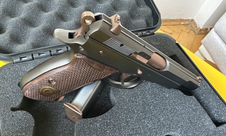 Satılık TABANCA – CZ 75 – 9mm (9x19mm) – Taşıma Ruhsatlı – Antalya – İlan 26709 – Görsel 26712