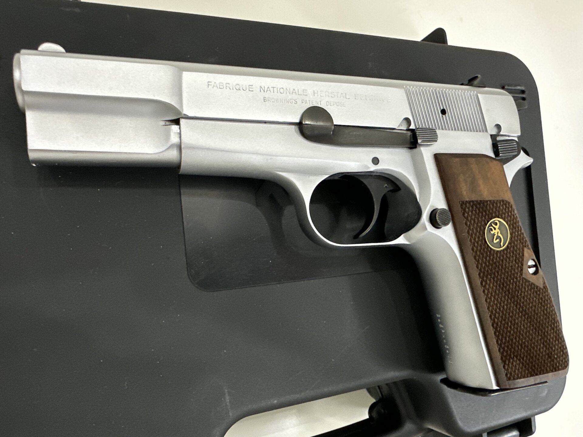 Satılık TABANCA – Browning HP (14'lü) – 9mm (9x19mm) – Taşıma Ruhsatlı – Antalya – İlan 24217 – Görsel 24220