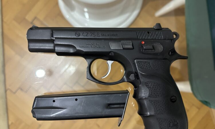 Satılık TABANCA – CZ 75 – 9mm (9x19mm) – Taşıma Ruhsatlı – Antalya – İlan 26887 – Görsel 26889