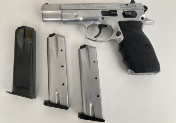 Satılık TABANCA – CZ 75 – 9mm (9x19mm) – Taşıma Ruhsatlı – Çanakkale – İlan 24101 – Görsel 24102