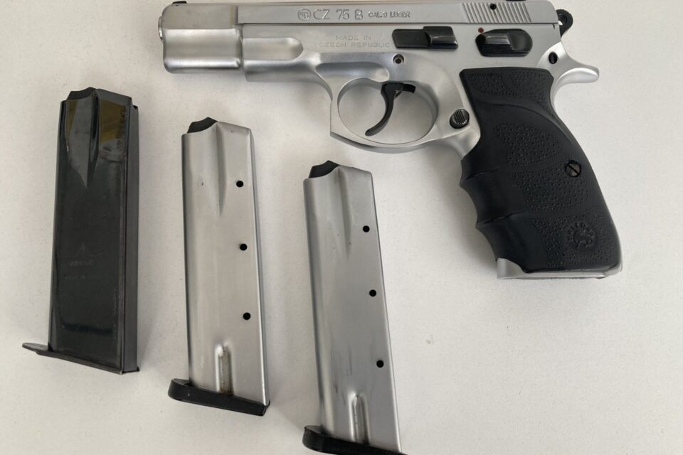 Satılık TABANCA – CZ 75 – 9mm (9x19mm) – Taşıma Ruhsatlı – Çanakkale – İlan 24101 – Görsel 24102