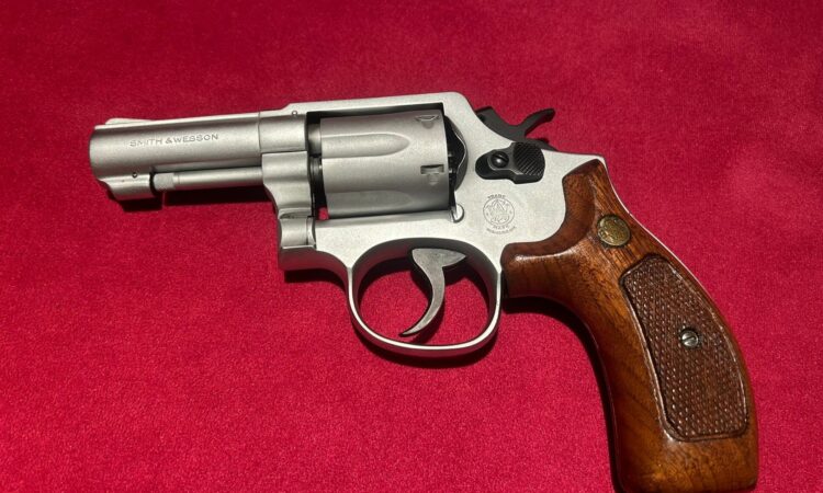 Satılık TABANCA – Smith & Wesson Model 10 – 38 Special – Bulundurma Ruhsatlı – Çanakkale – İlan 24581 – Görsel 24582