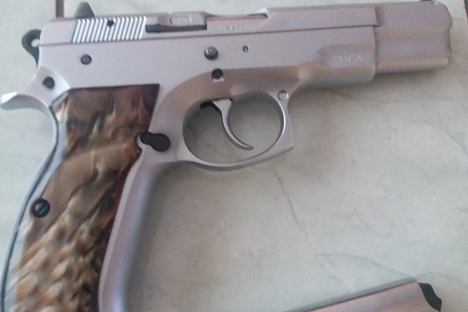 Satılık TABANCA – CZ 75 – 9mm (9x19mm) – Taşıma Ruhsatlı – Ankara – İlan 29581 – Görsel 29582