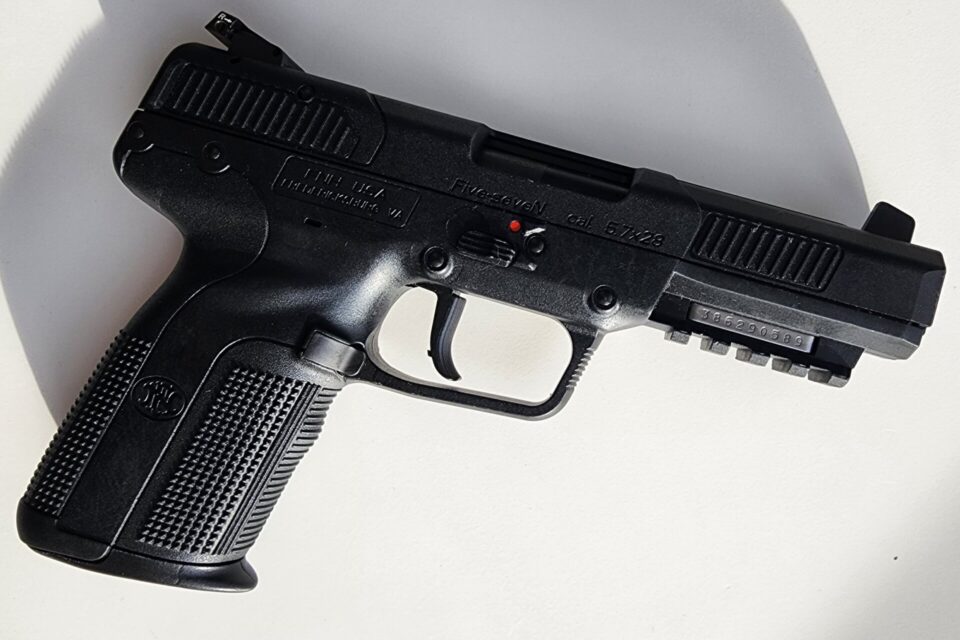 Satılık TABANCA – FN Five-seven – 5.7×28mm – Bulundurma Ruhsatlı – Ankara – İlan 27359 – Görsel 27372