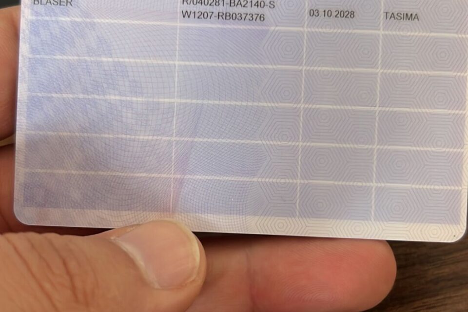 Satılık YİVLİ TÜFEK – Blaser R8 – 300 Winchester Magnum – Taşıma Ruhsatlı – Antalya – İlan 27048 – Görsel 27154