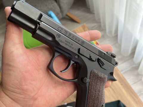 Satılık TABANCA – CZ 75 – 9mm (9x19mm) – Taşıma Ruhsatlı – Tunceli – İlan 27780 – Görsel 27781