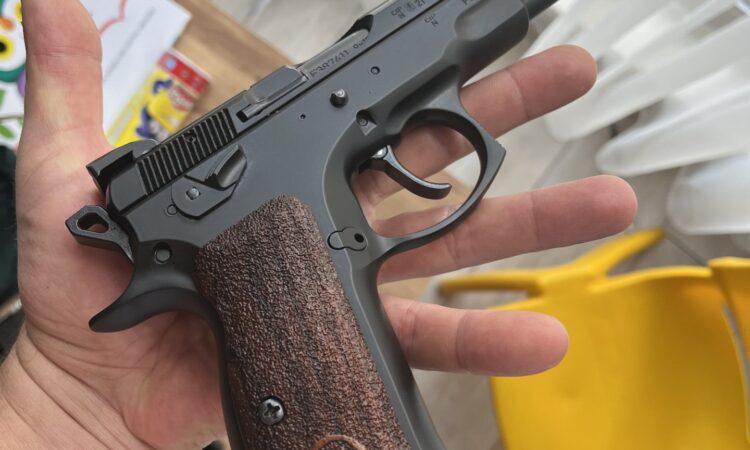 Satılık TABANCA – CZ 75 – 9mm (9x19mm) – Taşıma Ruhsatlı – Tunceli – İlan 27780 – Görsel 27782