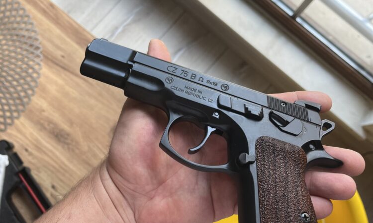 Satılık TABANCA – CZ 75 – 9mm (9x19mm) – Taşıma Ruhsatlı – Tunceli – İlan 27780 – Görsel 27785