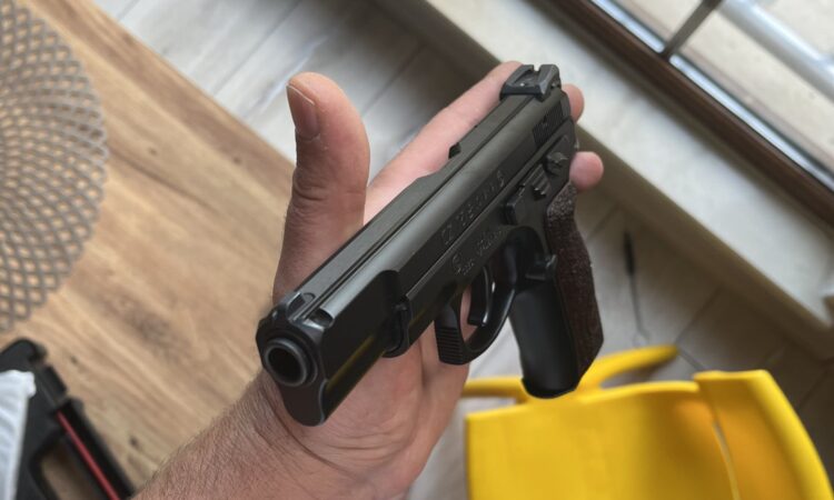 Satılık TABANCA – CZ 75 – 9mm (9x19mm) – Taşıma Ruhsatlı – Tunceli – İlan 27780 – Görsel 27786