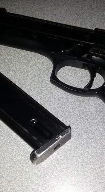 Satılık TABANCA – Beretta 92 – 9mm (9x19mm) – Taşıma Ruhsatlı – İzmir – İlan 29728 – Görsel 29729