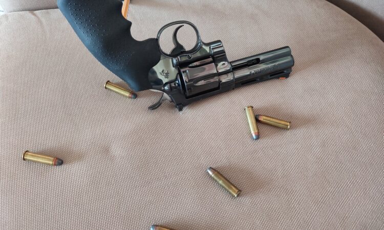 Satılık TABANCA – Colt Python – 357 Magnum – Taşıma Ruhsatlı – İzmir – İlan 28143 – Görsel 28144