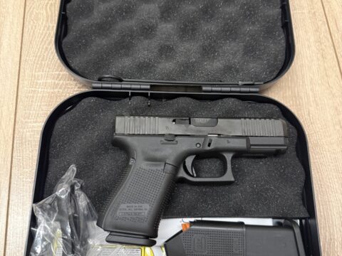 Satılık TABANCA – Glock 19 – 9mm (9x19mm) – Taşıma Ruhsatlı – İstanbul – İlan 27975 – Görsel 27976