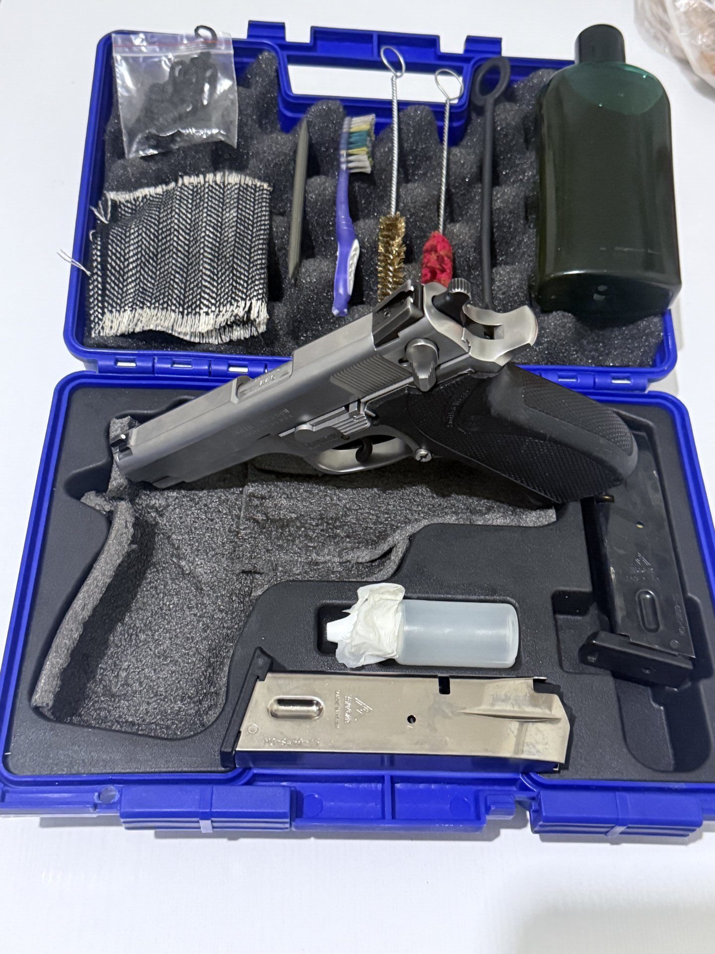 Satılık TABANCA – Smith & Wesson 5906 – 9mm (9x19mm) – Taşıma Ruhsatlı – Kayseri – İlan 27666 – Görsel 27668
