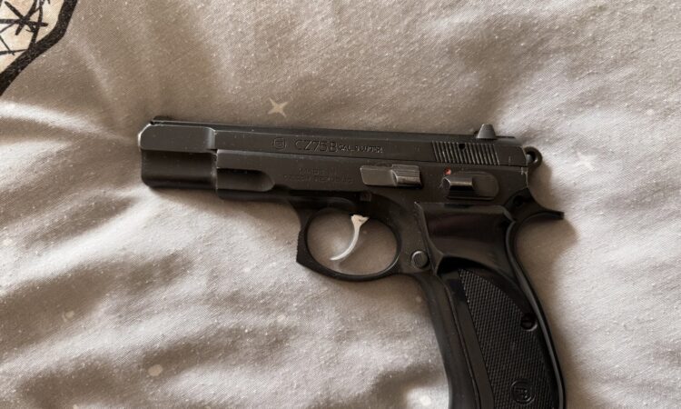 Satılık TABANCA – CZ 75 – 9mm (9x19mm) – Bulundurma Ruhsatlı – İzmir – İlan 27171 – Görsel 27173
