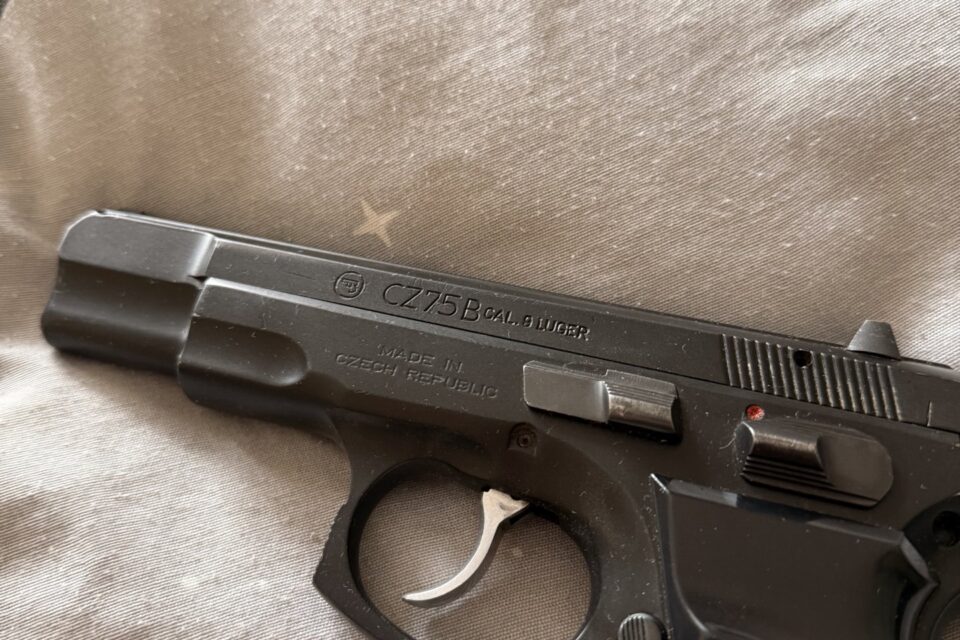 Satılık TABANCA – CZ 75 – 9mm (9x19mm) – Bulundurma Ruhsatlı – İzmir – İlan 27171 – Görsel 27174