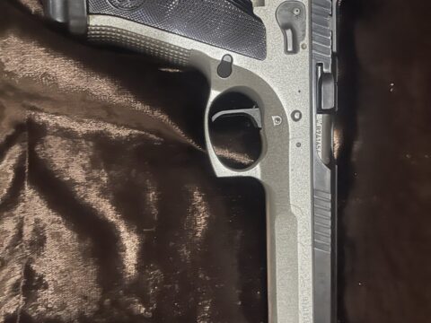 Satılık TABANCA – CZ 75 – 9mm (9x19mm) – Taşıma Ruhsatlı – İstanbul – İlan 30497 – Görsel 30498