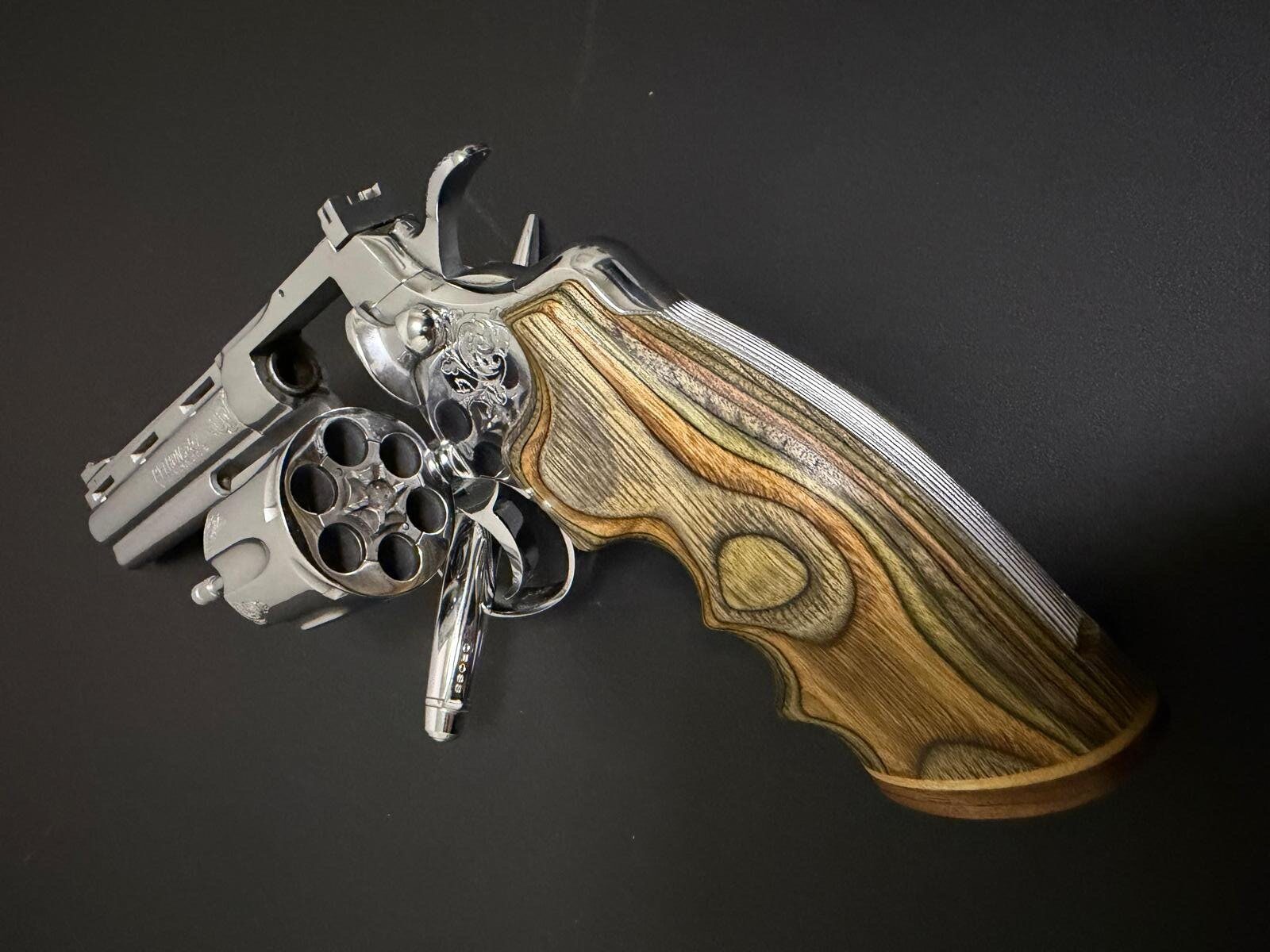 Satılık TABANCA – Colt Python – 357 Magnum – Taşıma Ruhsatlı – İstanbul – İlan 30309 – Görsel 30313