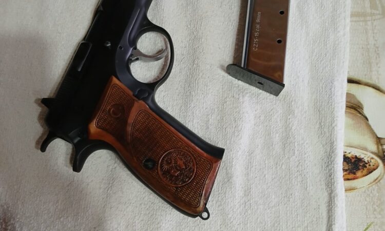 Satılık TABANCA – CZ 75 – 9mm (9x19mm) – Bulundurma Ruhsatlı – İzmir – İlan 31785 – Görsel 31786
