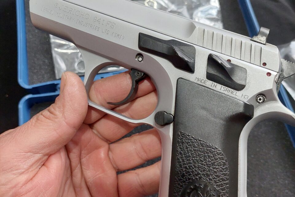 Satılık TABANCA – IMI (Israel Military Industries) – 9mm (9x19mm) – Taşıma Ruhsatlı – Burdur – İlan 33166 – Görsel 33170