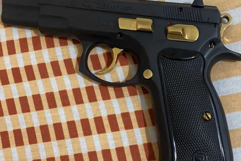 Satılık TABANCA – CZ 75 – 9mm (9x19mm) – Bulundurma Ruhsatlı – Sinop – İlan 33007 – Görsel 33009