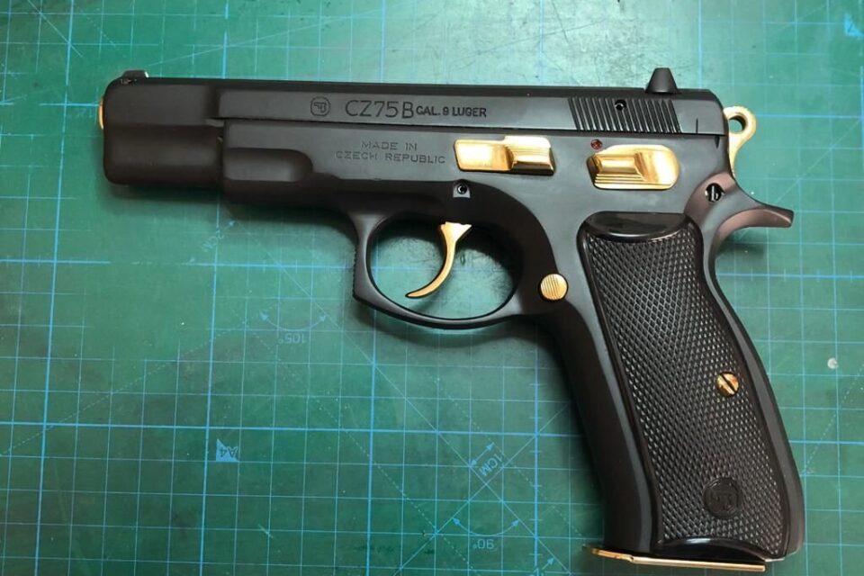 Satılık TABANCA – CZ 75 – 9mm (9x19mm) – Bulundurma Ruhsatlı – Sinop – İlan 33007 – Görsel 33008
