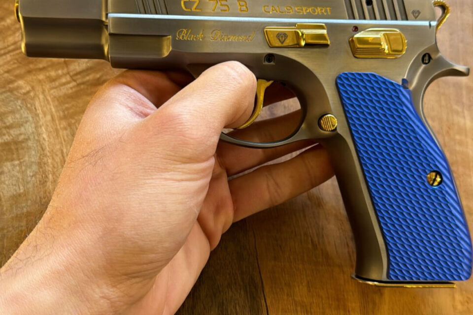 Satılık TABANCA – CZ 75 – 9mm (9x19mm) – Taşıma Ruhsatlı – İstanbul – İlan 31927 – Görsel 31928