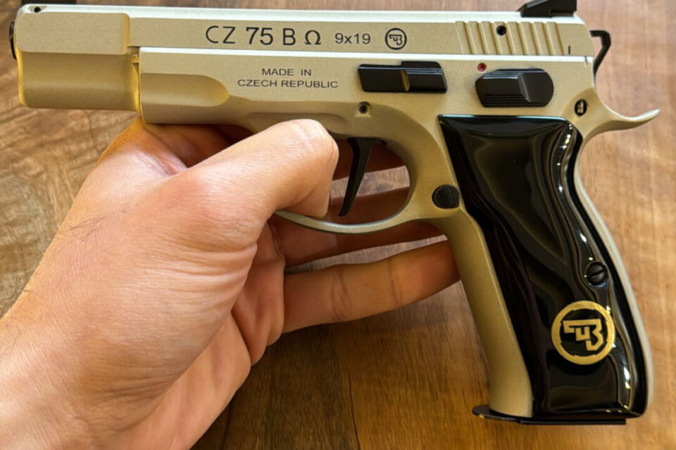 Satılık TABANCA – CZ 75 – 9mm (9x19mm) – Taşıma Ruhsatlı – İstanbul – İlan 31943 – Görsel 31944