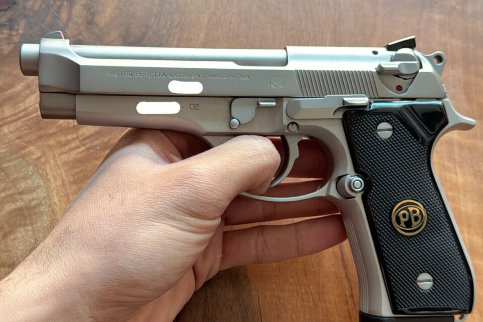 Satılık TABANCA – Beretta 92 – 9mm (9x19mm) – Taşıma Ruhsatlı – İstanbul – İlan 31986 – Görsel 31987