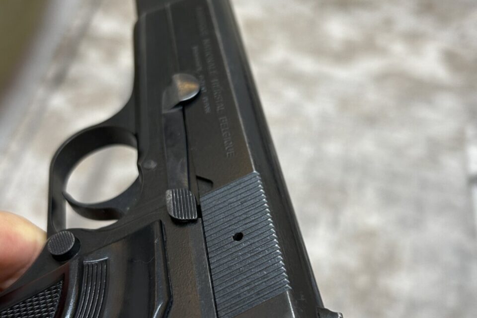 Satılık TABANCA – Browning HP (14'lü) – 9mm (9x19mm) – Taşıma Ruhsatlı – Osmaniye – İlan 34030 – Görsel 34031