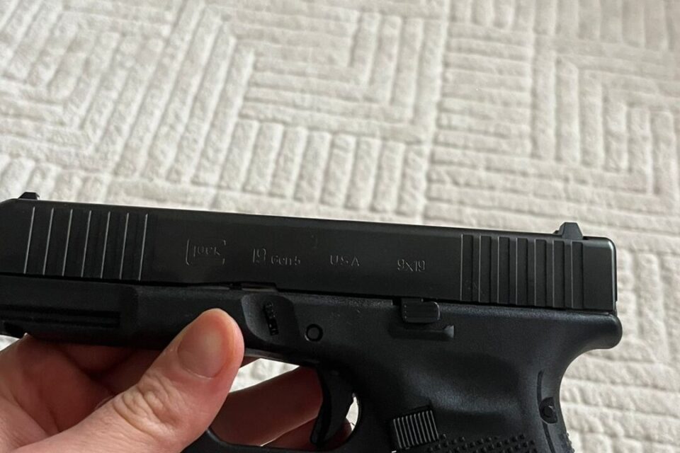 Satılık TABANCA – Glock 19 – 9mm (9x19mm) – Taşıma Ruhsatlı – Hakkari – İlan 31897 – Görsel 31900