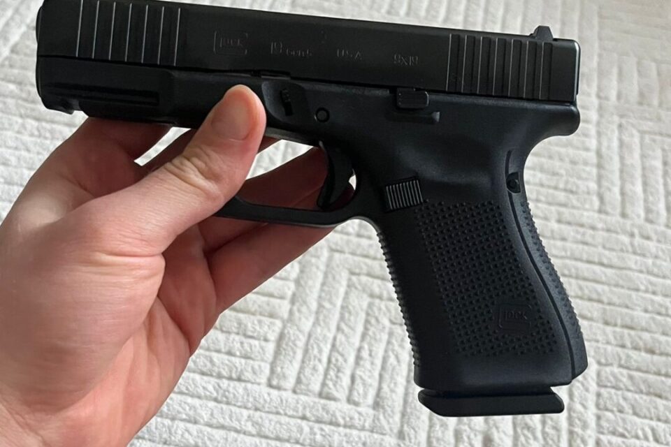 Satılık TABANCA – Glock 19 – 9mm (9x19mm) – Taşıma Ruhsatlı – Hakkari – İlan 31897 – Görsel 31898