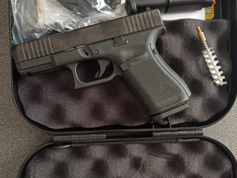 Satılık TABANCA – Glock 19 – 9mm (9x19mm) – Taşıma Ruhsatlı – İstanbul – İlan 33400 – Görsel 33401