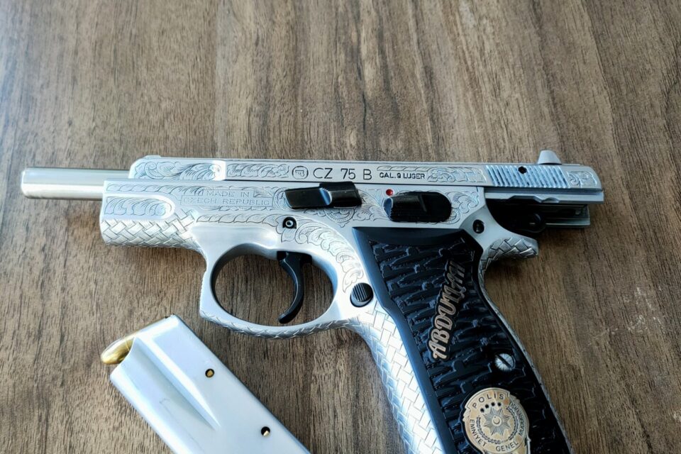 Satılık TABANCA – CZ 75 – 7.65mm (.32 ACP) – Taşıma Ruhsatlı – Kahramanmaraş – İlan 33951 – Görsel 33952