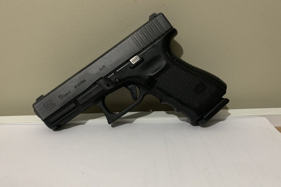 Satılık TABANCA – Glock 19 – 9mm (9x19mm) – Taşıma Ruhsatlı – İstanbul – İlan 33729 – Görsel 33731