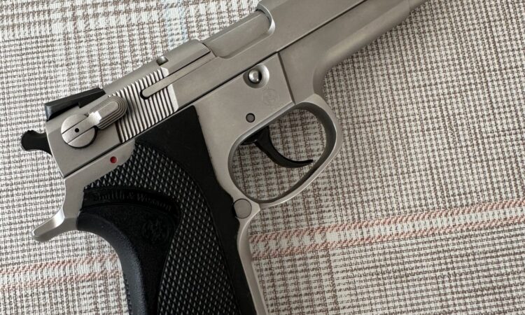 Satılık TABANCA – Smith & Wesson 5906 – 9mm (9x19mm) – Bulundurma Ruhsatlı – Antalya – İlan 32925 – Görsel 32928