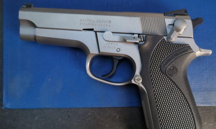 Satılık TABANCA – Smith & Wesson 5906 – 9mm (9x19mm) – Bulundurma Ruhsatlı – İstanbul – İlan 31161 – Görsel 31163