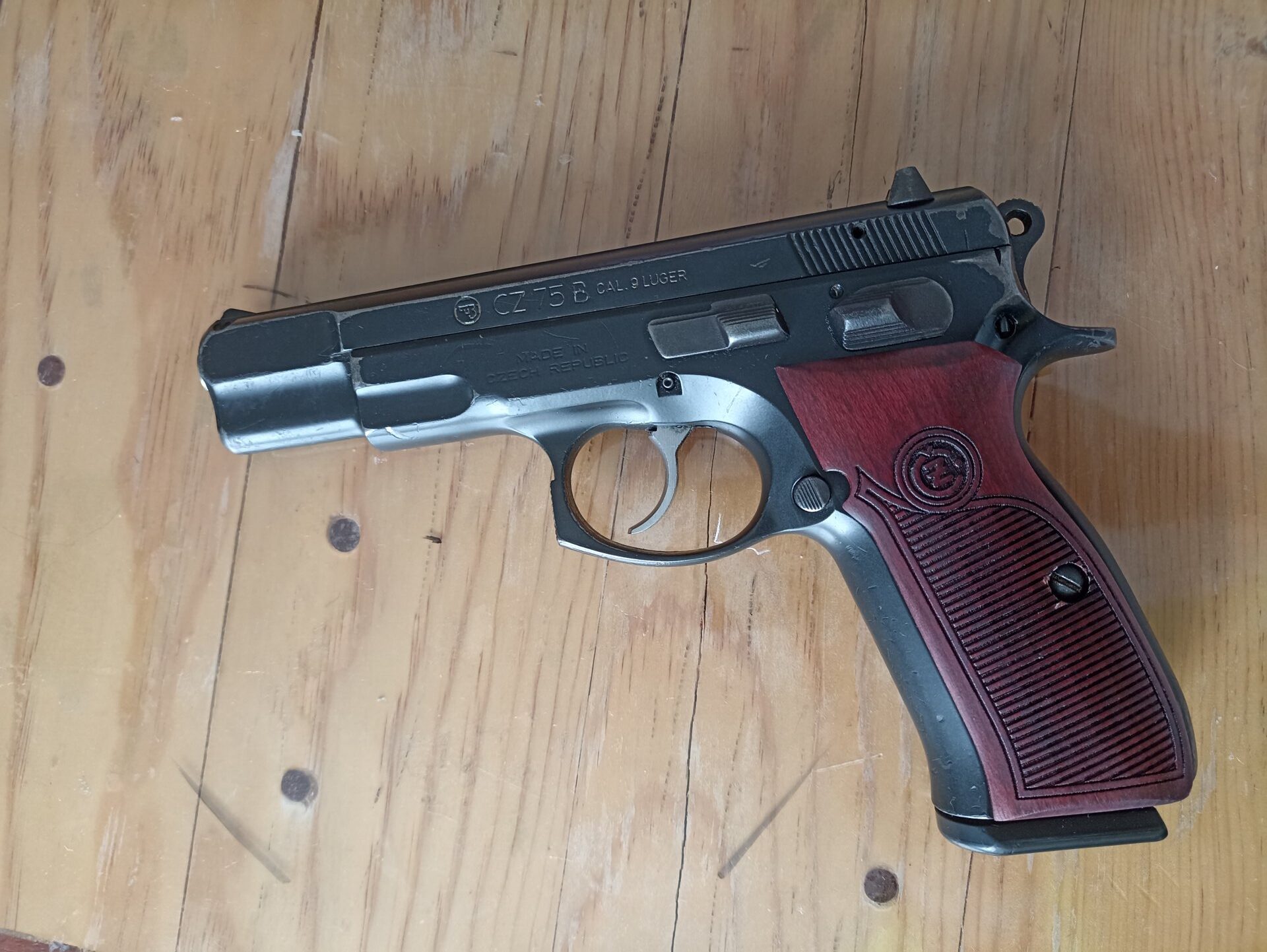 Satılık TABANCA – CZ 75 – 9mm (9x19mm) – Taşıma Ruhsatlı – Samsun – İlan 34313 – Görsel 34315